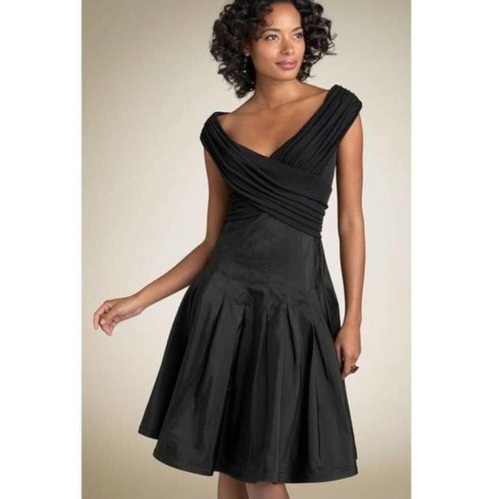 Tadashi Shoji Collection black sleeveless wrap A-line cocktail dress sz 12